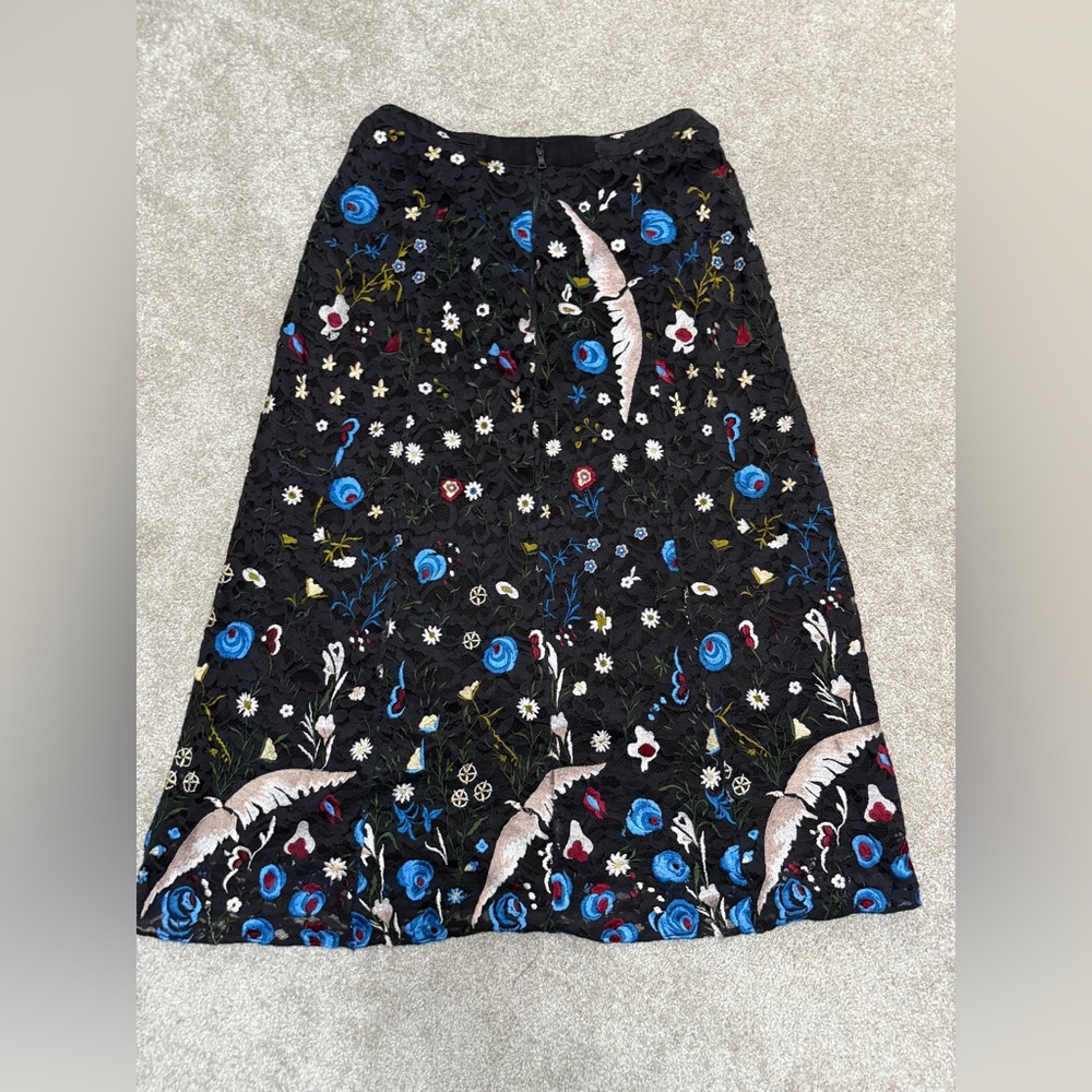 Alice and Olivia Keira Midi Skirt with Embroidery size 10 Beautiful Condition - Picture 12 of 12
